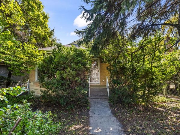 5151 Touhy Avenue , Skokie, IL 60077