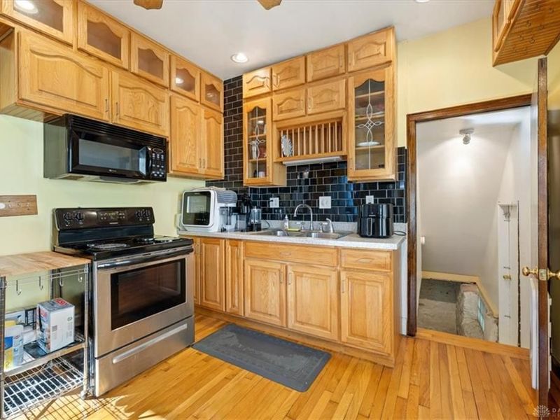 1454 N Limestone Street, Springfield, OH 45503 Photo 19