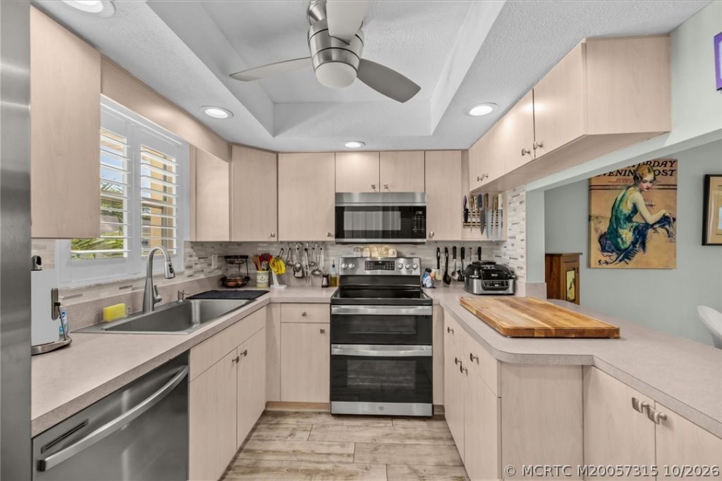 2950 SE Ocean Boulevard , Unit 121-6, Stuart, FL 34996 Photo