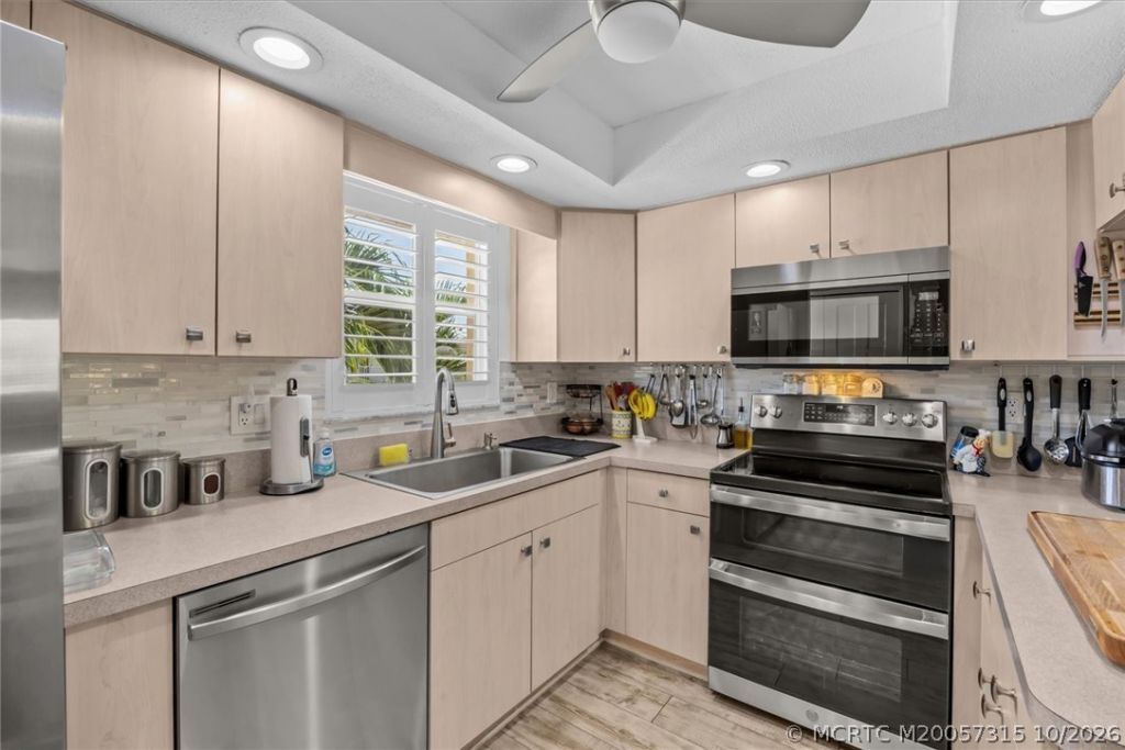 2950 SE Ocean Boulevard , Unit 121-6, Stuart, FL 34996 Photo