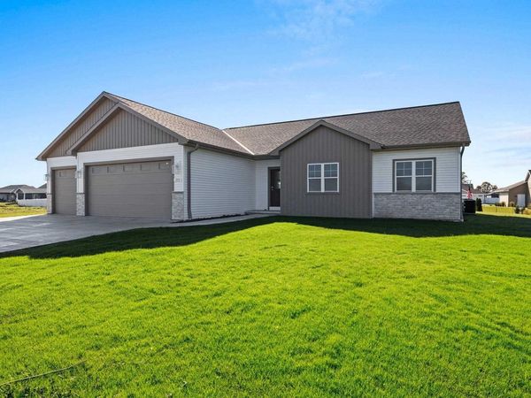 373 BROOKLINE AVENUE, De Pere, WI 54115
