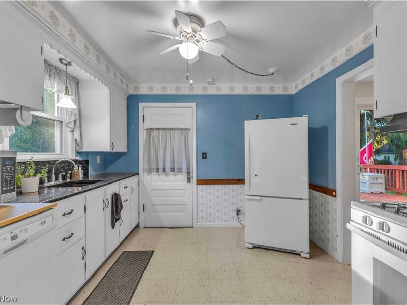 416 Morello Street SW, Canton, OH 44709 Photo 9