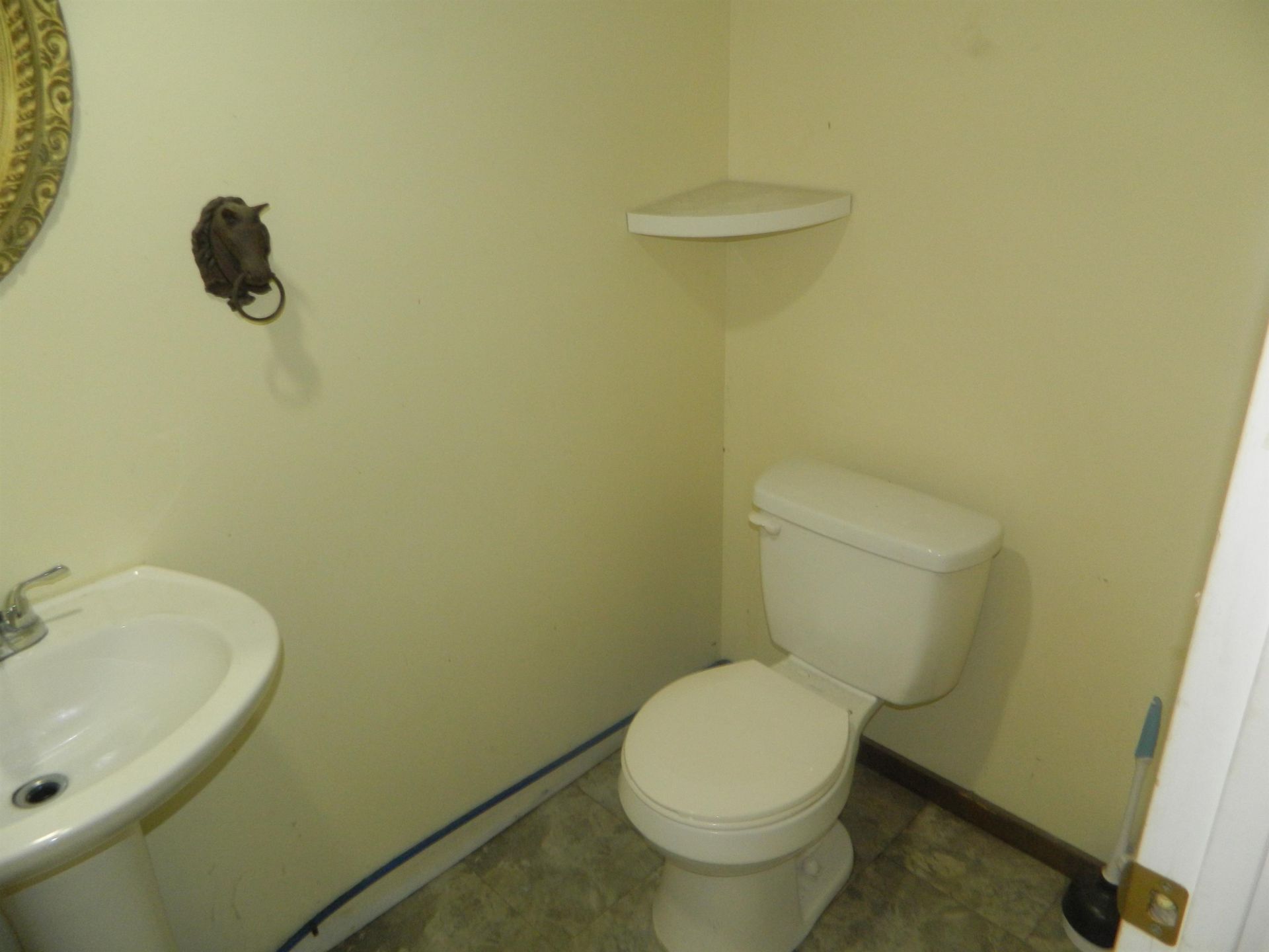 7372 Springside Dr.  Photo 8
