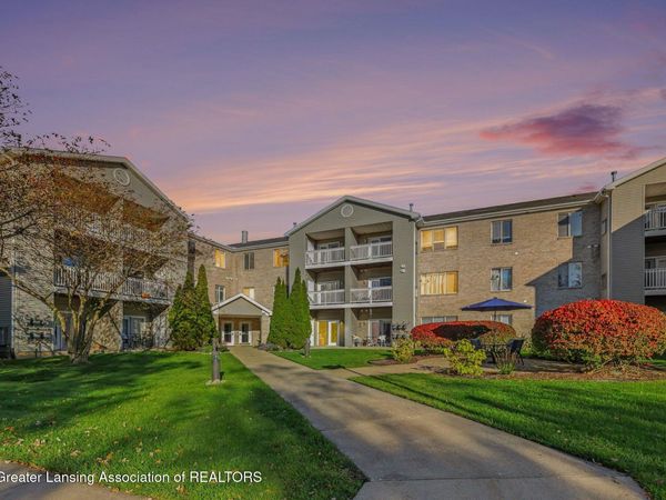 338 W Saginaw Street, East Lansing, MI 48823