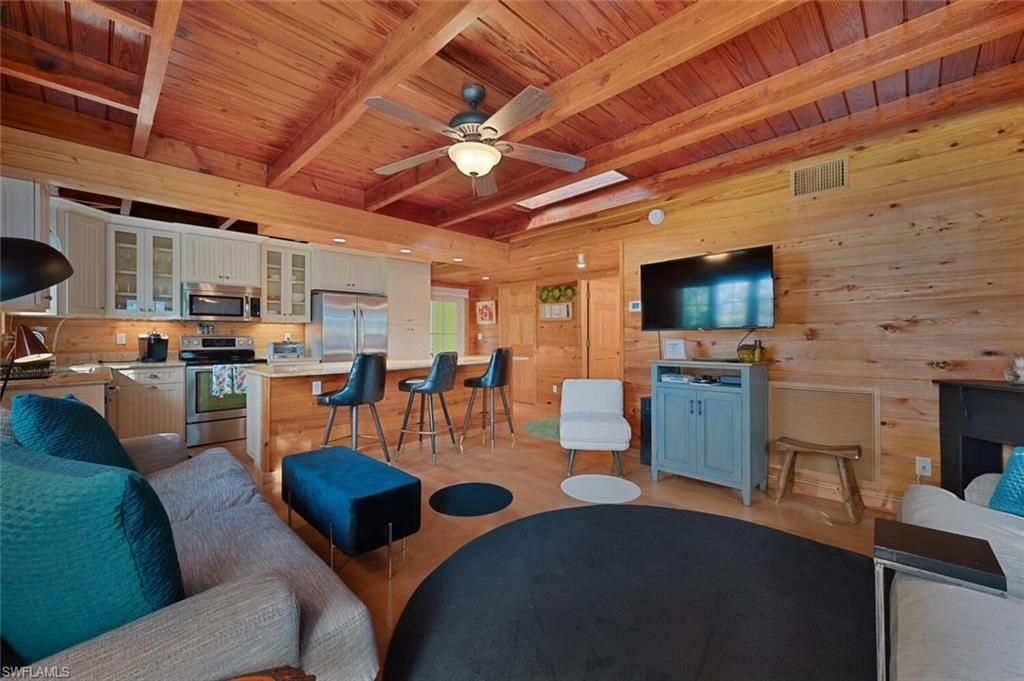 1237 Creech Rd, Naples, FL 34103 Photo