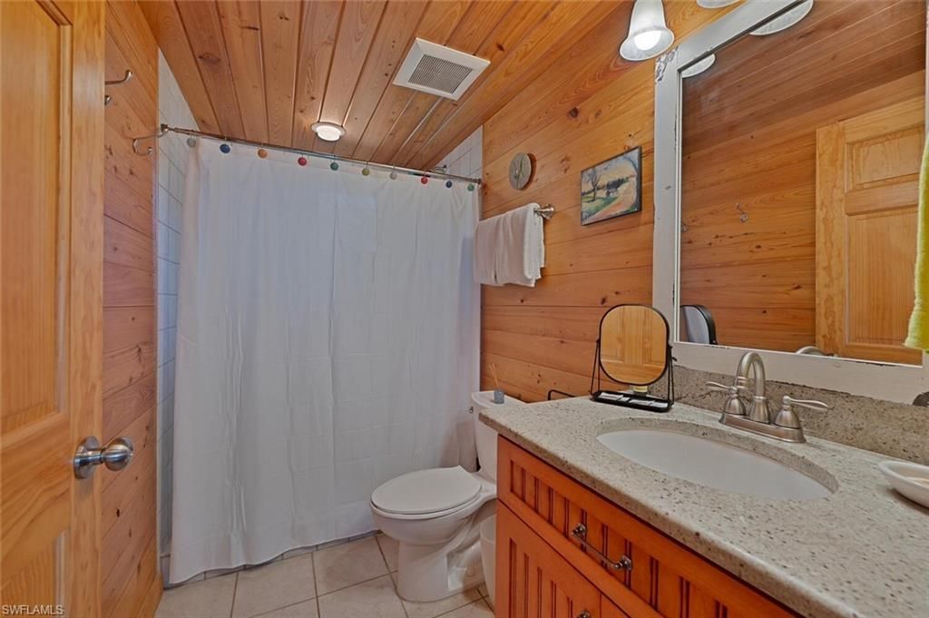 1237 Creech Rd, Naples, FL 34103 Photo