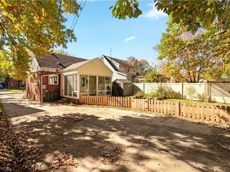1731 Broad Boulevard, Cuyahoga Falls, OH 44223 Photo 33
