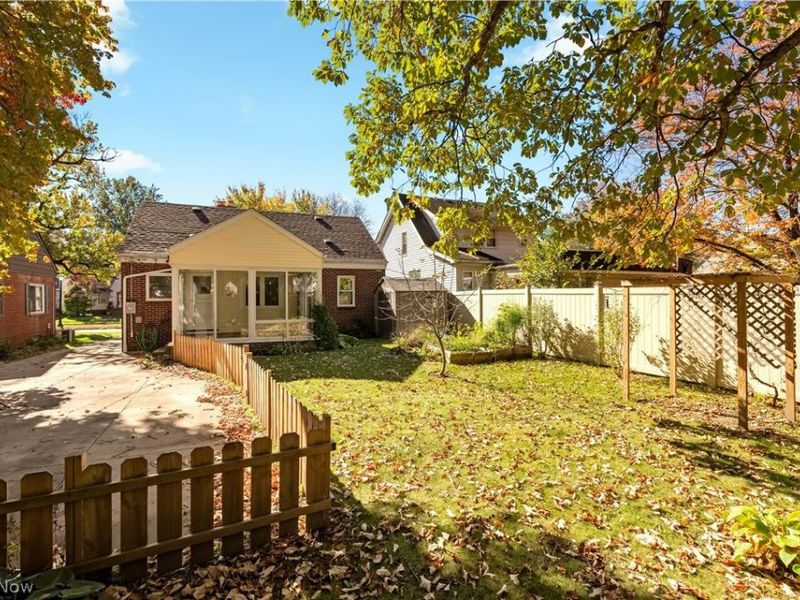 1731 Broad Boulevard, Cuyahoga Falls, OH 44223 Photo 34