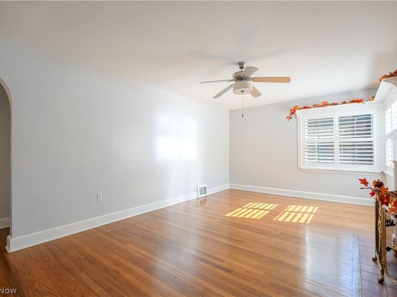 1731 Broad Boulevard, Cuyahoga Falls, OH 44223 Photo 6