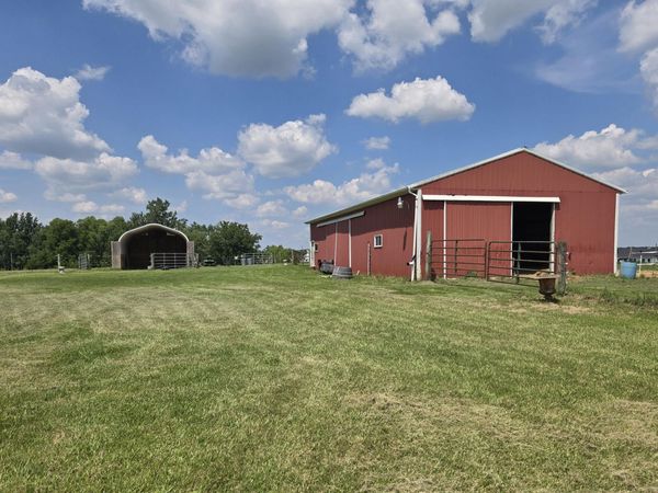 12000 Liberty Ln Road, Clinton, MI 49236