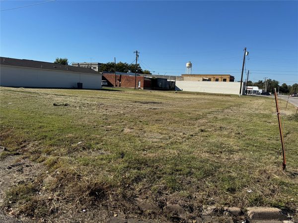 E Taliaferro Street , Madill, OK 73446