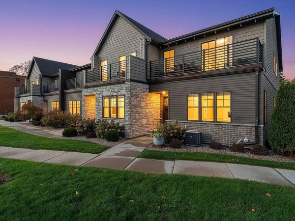755 WILLIAM STREET, Unit #6, De Pere, WI 54115