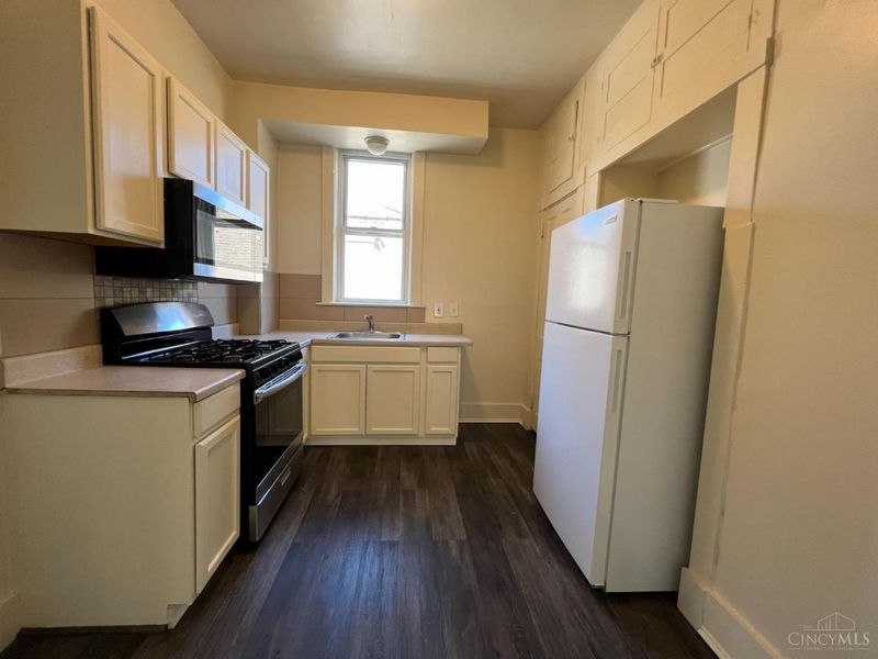 4925 Paddock Road, Cincinnati, OH 45237 Photo 4