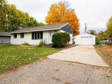 722 25th Avenue N, Saint Cloud, MN 56303
