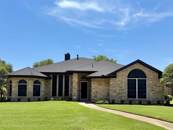 2400 Waterloo Lane, Mesquite, TX 75181