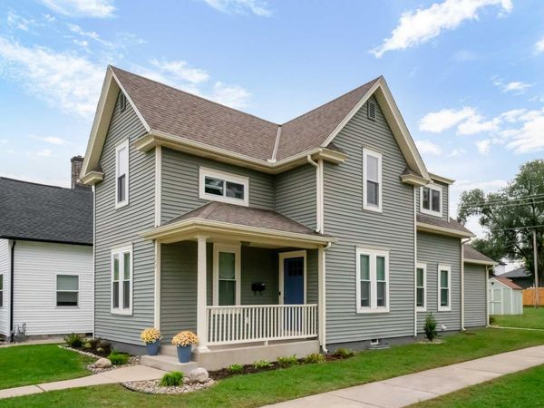 702 N Hill Street, South Bend, IN 46617