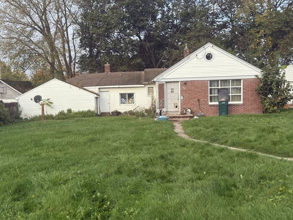 1609 Vermont Avenue, Lansing, MI 48906