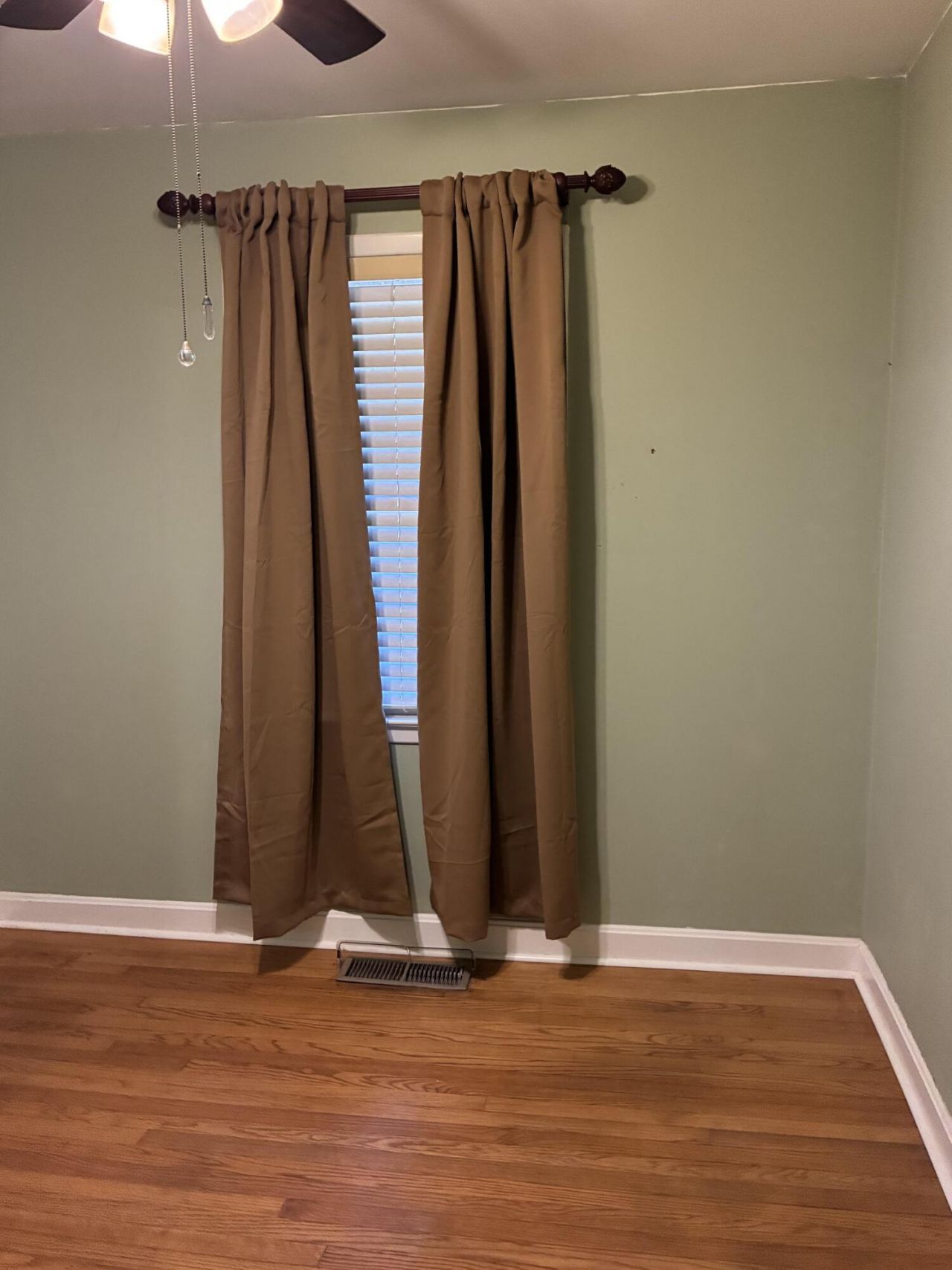 330 Ashley Drive Photo 6