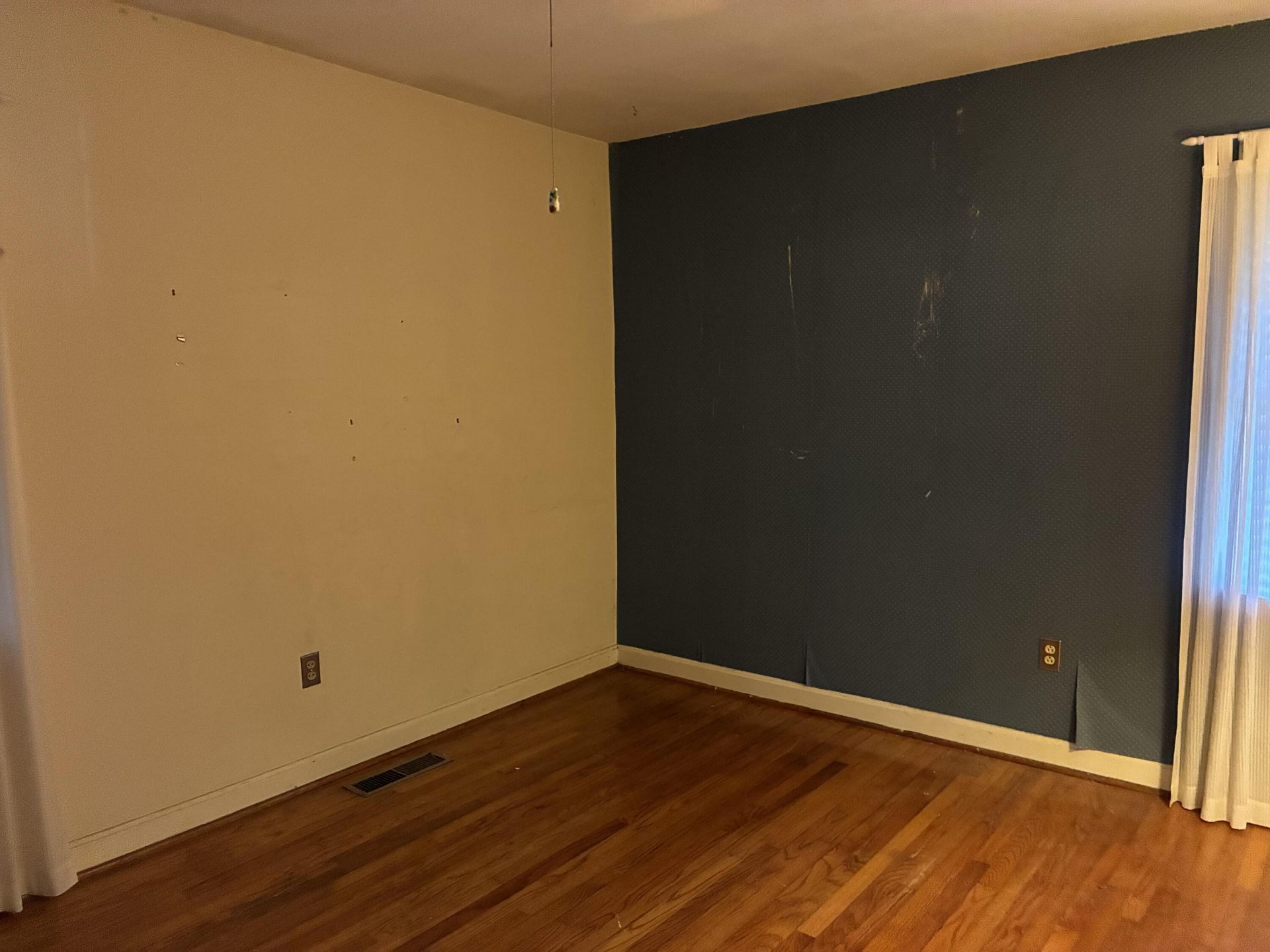 330 Ashley Drive Photo 9
