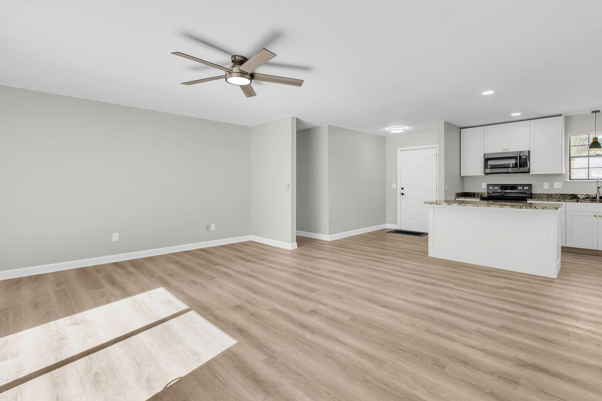 1523 Wakendaw Road Photo 15