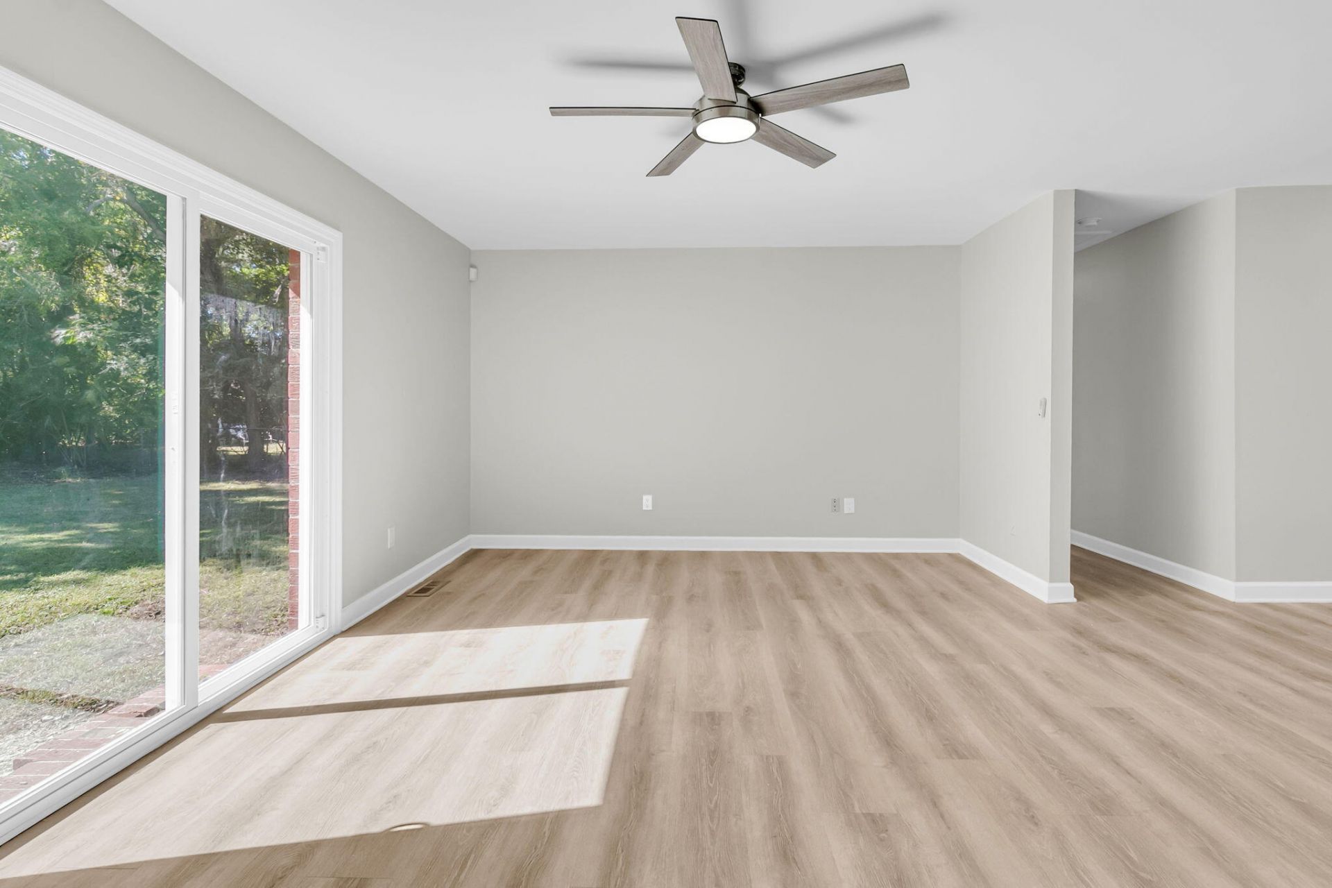 1523 Wakendaw Road Photo 18