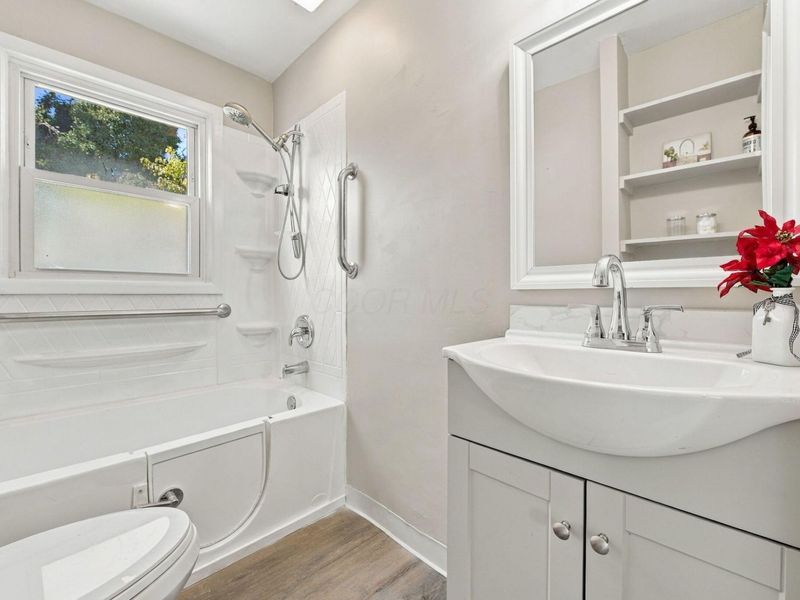 2465 Hamilton Avenue , Columbus, OH 43211 Photo 16