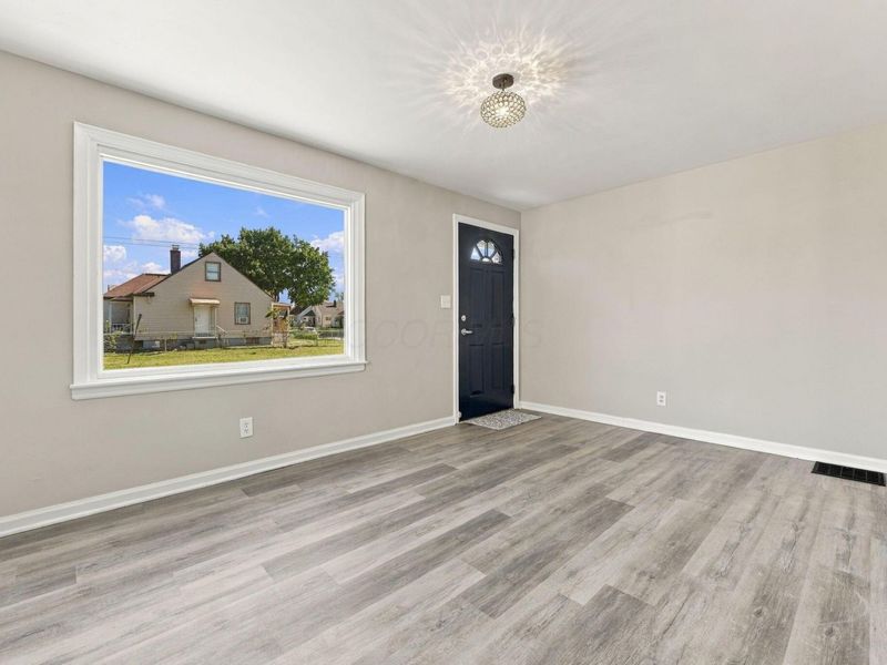 2465 Hamilton Avenue , Columbus, OH 43211 Photo 7