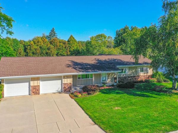 231 E GLENBROOK DRIVE, Pulaski, WI 54162
