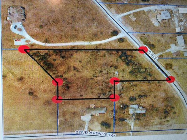 22nd Avenue , Vinton, IA 52349