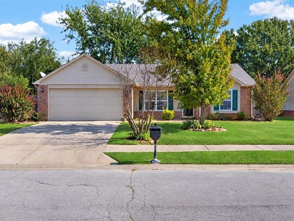 2759 Summerfield, Pryor, OK 74361
