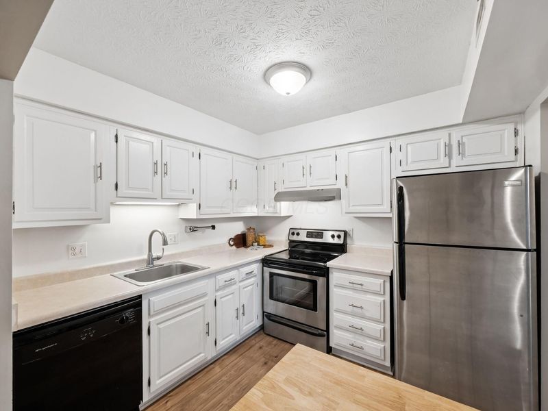 1550 Slade Avenue, Unit 302, Columbus, OH 43235 Photo 15