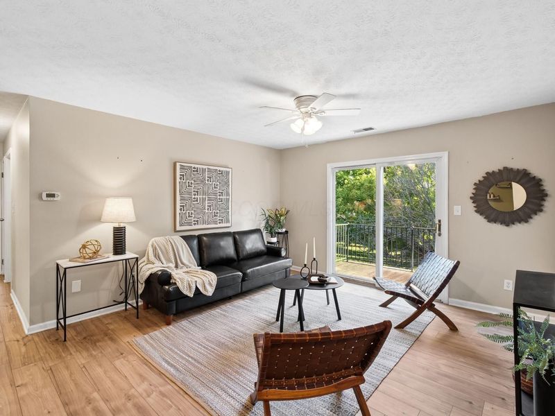 1550 Slade Avenue, Unit 302, Columbus, OH 43235 Photo 4