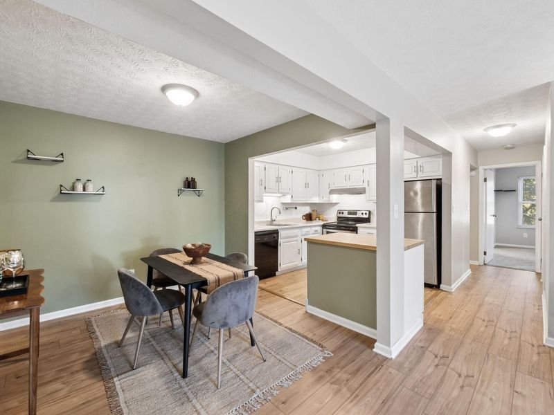 1550 Slade Avenue, Unit 302, Columbus, OH 43235 Photo 8