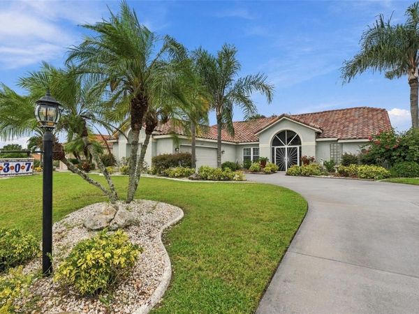 2307 PLATINUM DRIVE , SUN CITY CENTER, FL 33573