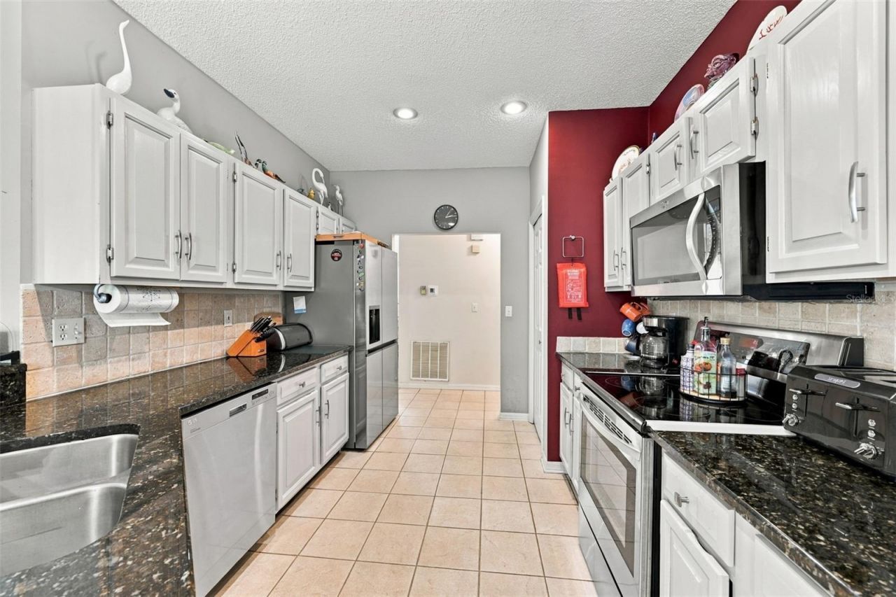 2307 Platinum Drive, Sun City Center, FL 33573 Photo