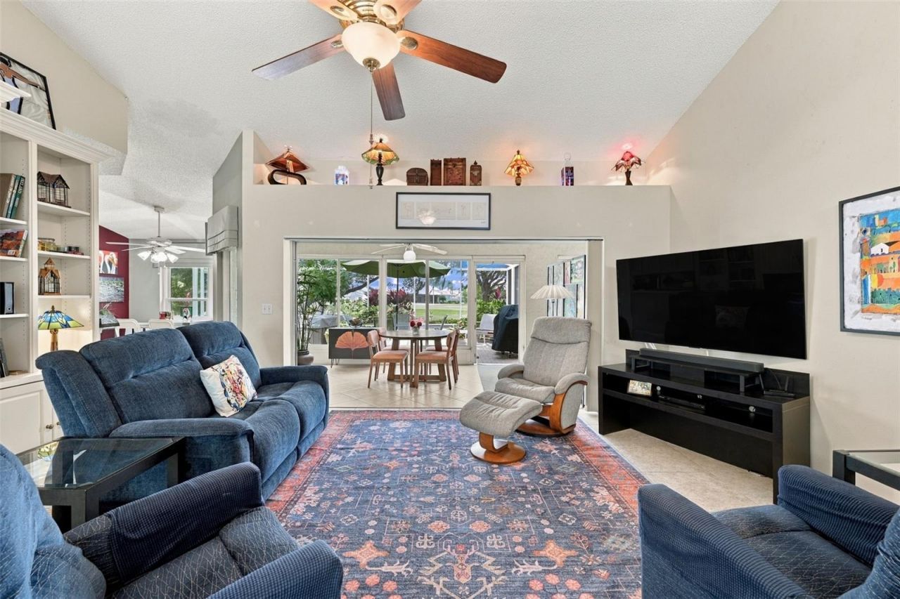 2307 Platinum Drive, Sun City Center, FL 33573 Photo