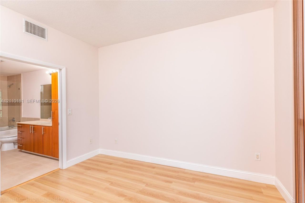 1945 S Ocean Dr , Unit 1610, Hallandale Beach, FL 33009 Photo