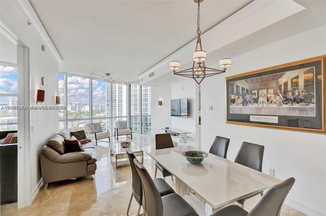 18101 Collins Ave , Unit 1003, Sunny Isles Beach, FL 33160 Photo
