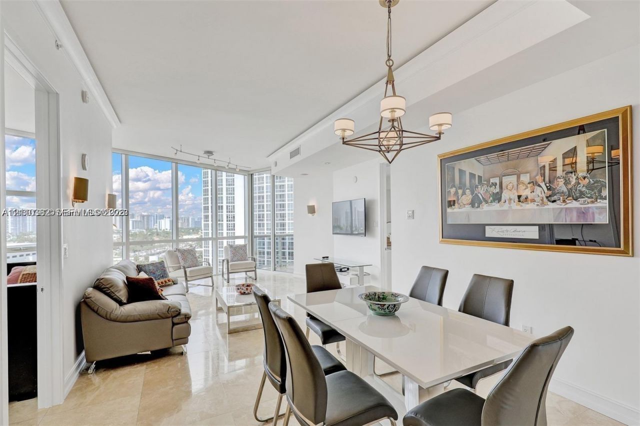 18101 Collins Ave , Unit 1003, Sunny Isles Beach, FL 33160 Photo