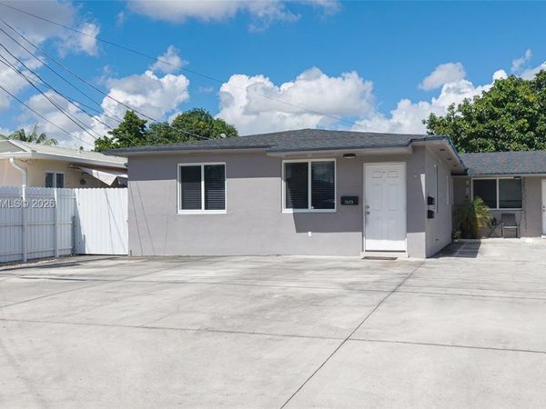 7401 SW 22nd St , Miami, FL 33155