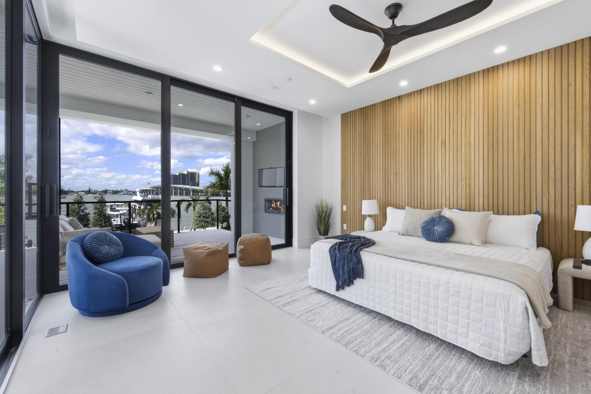2323 Lake Drive, Unit 201, Singer Island, FL 33404 Photo