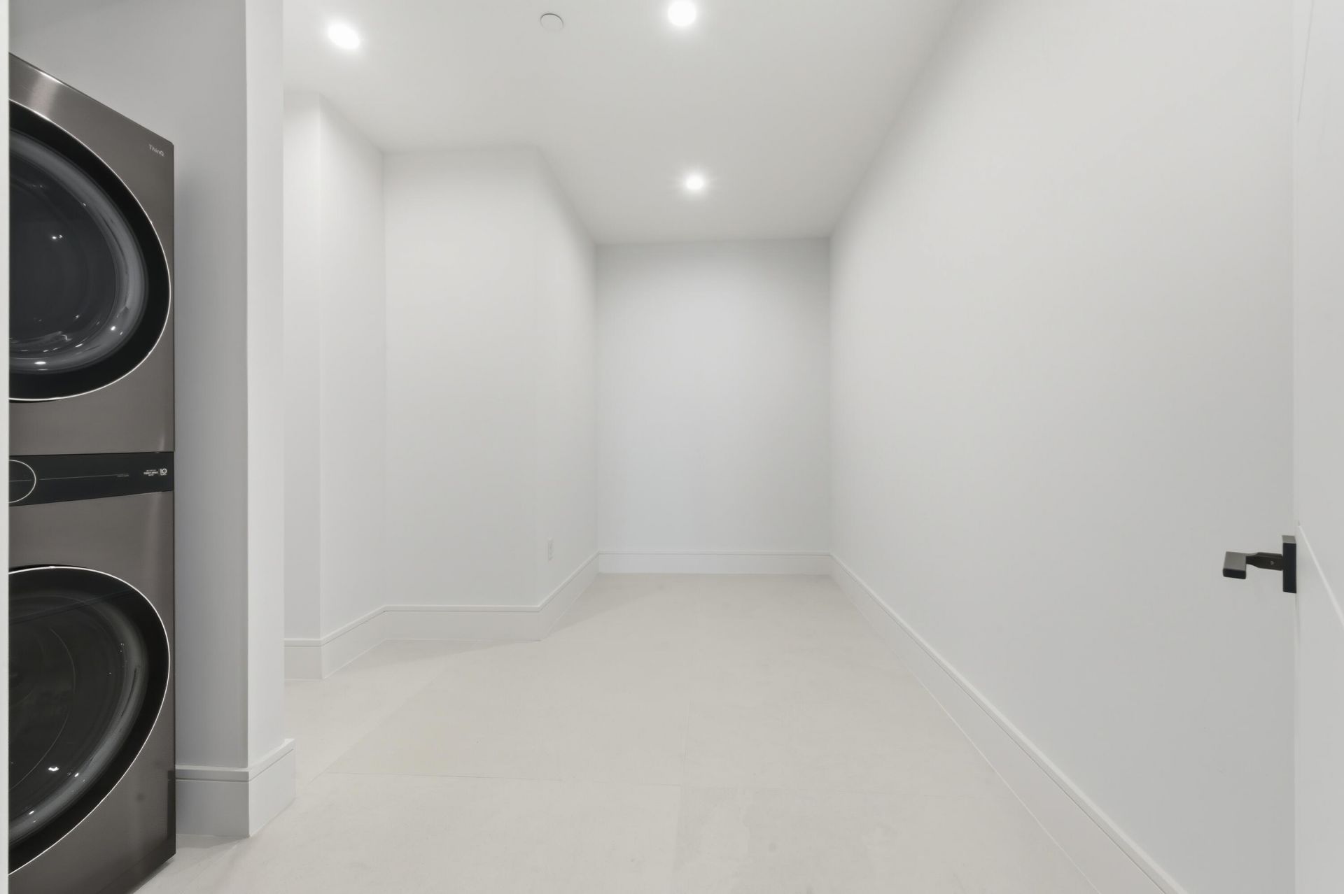 2323 Lake Drive, Unit 201, Singer Island, FL 33404 Photo