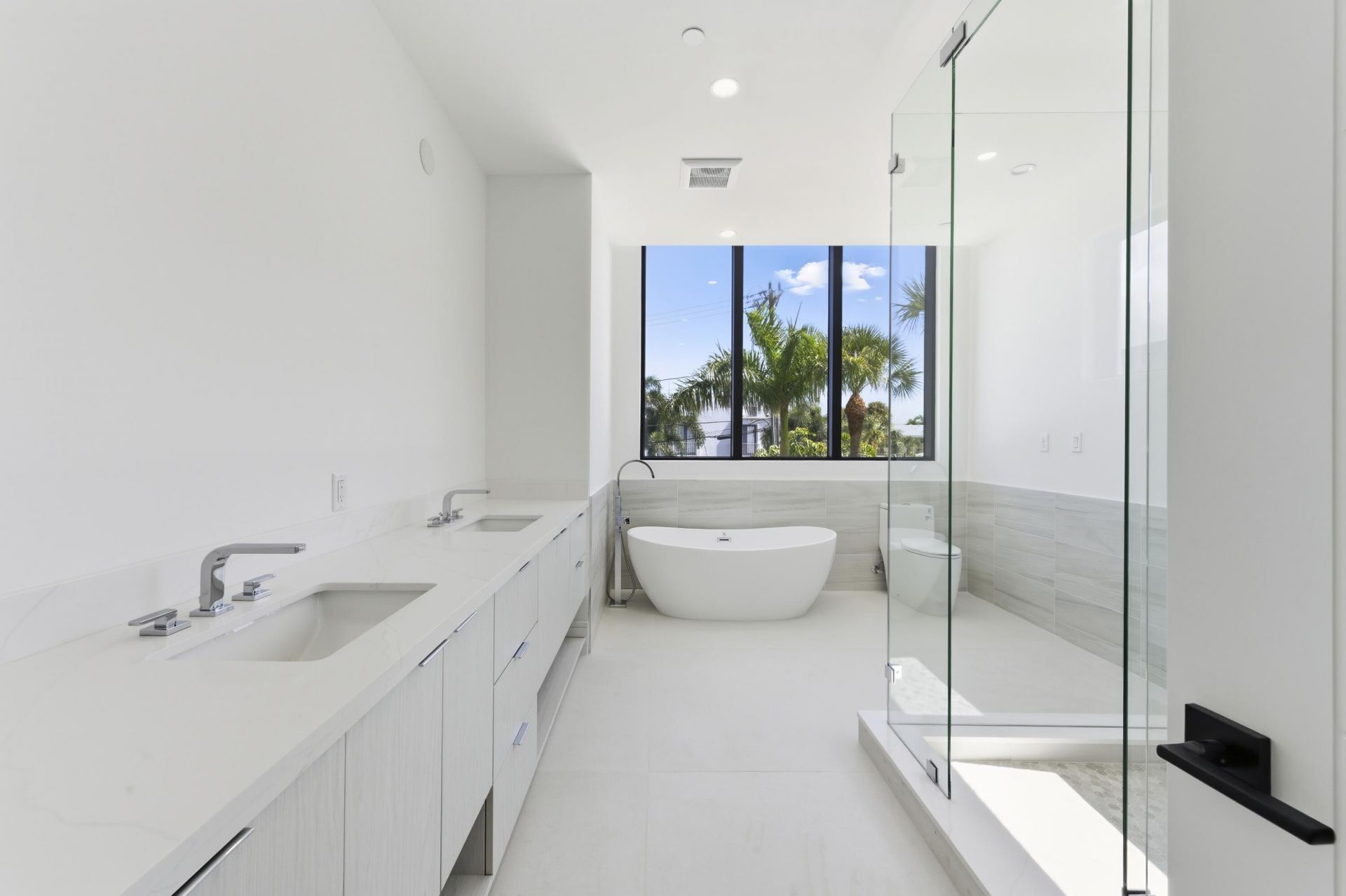 2323 Lake Drive, Unit 201, Singer Island, FL 33404 Photo