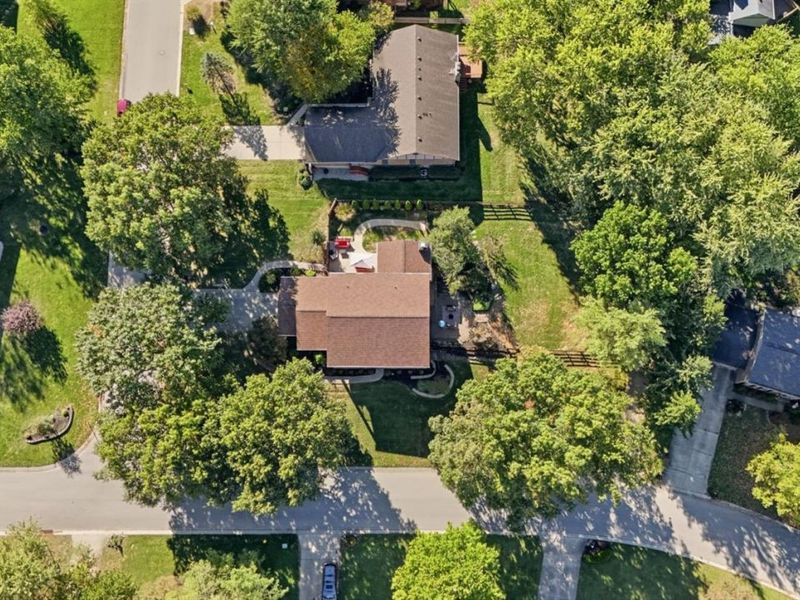 2327 Bretton Drive, Anderson Township, OH 45244 Photo 3