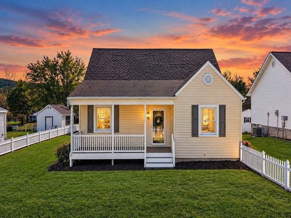 1516 LYNDHURST RD, WAYNESBORO, VA 22980