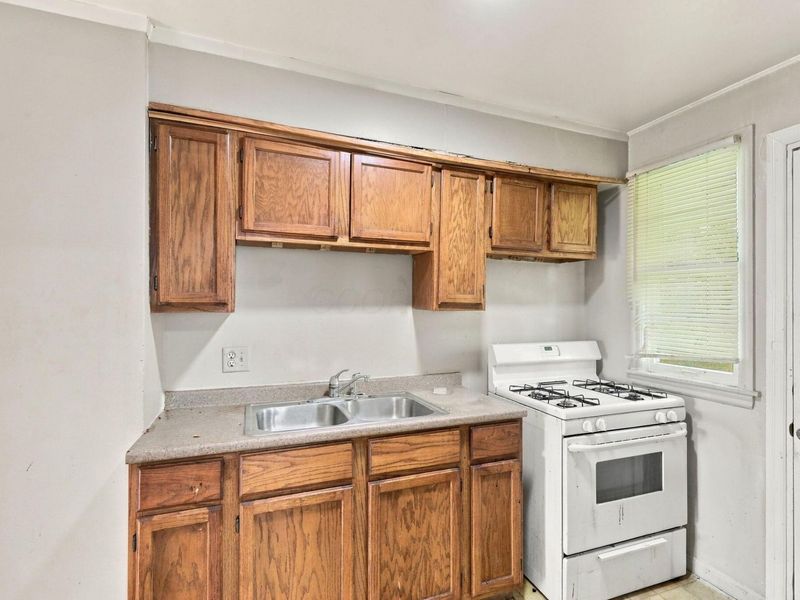 2904-2908 Bellwood Avenue , Columbus, OH 43209 Photo 15