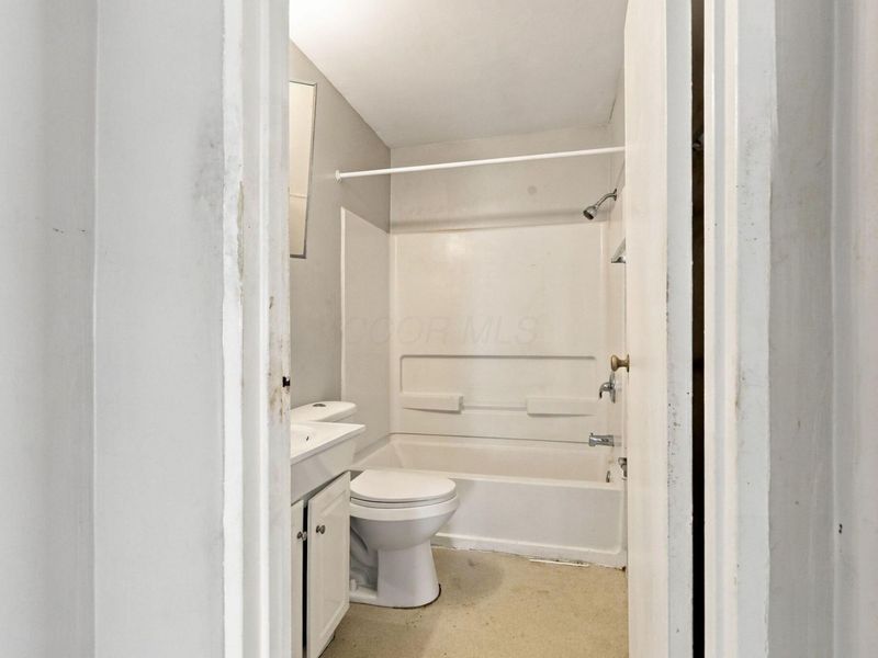 2904-2908 Bellwood Avenue , Columbus, OH 43209 Photo 19