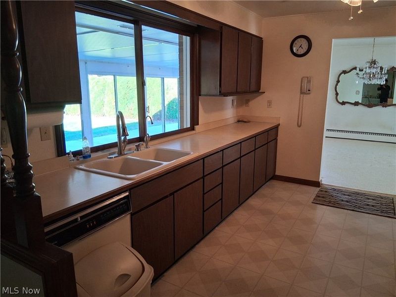 3941 Welcker , Warren, OH 44483 Photo 3