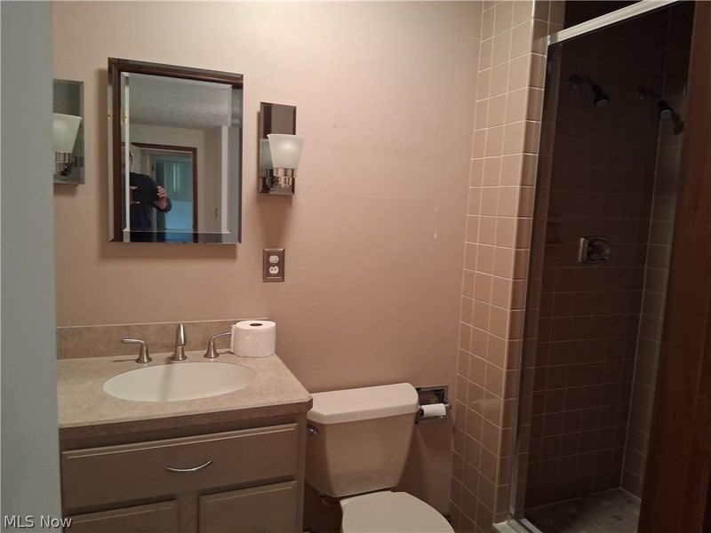3941 Welcker , Warren, OH 44483 Photo 8