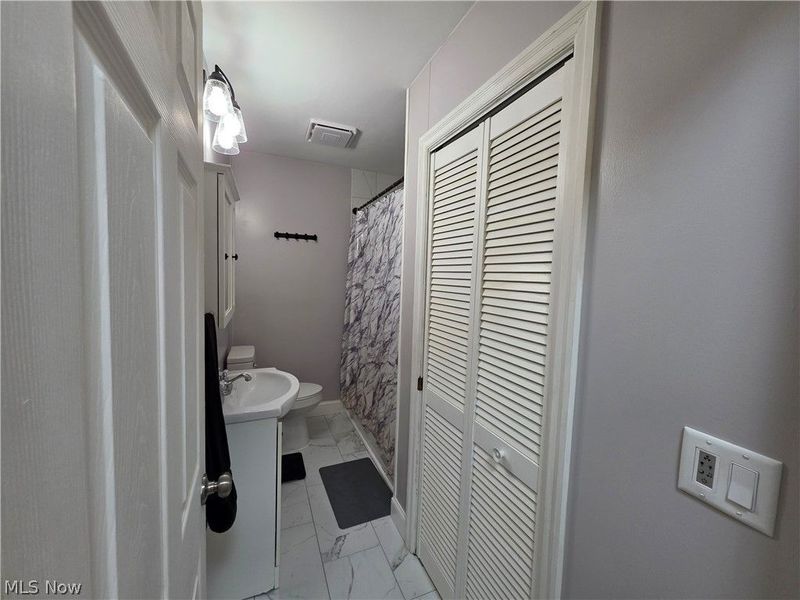 1337 Dennis Way, Toronto, OH 43964 Photo 17